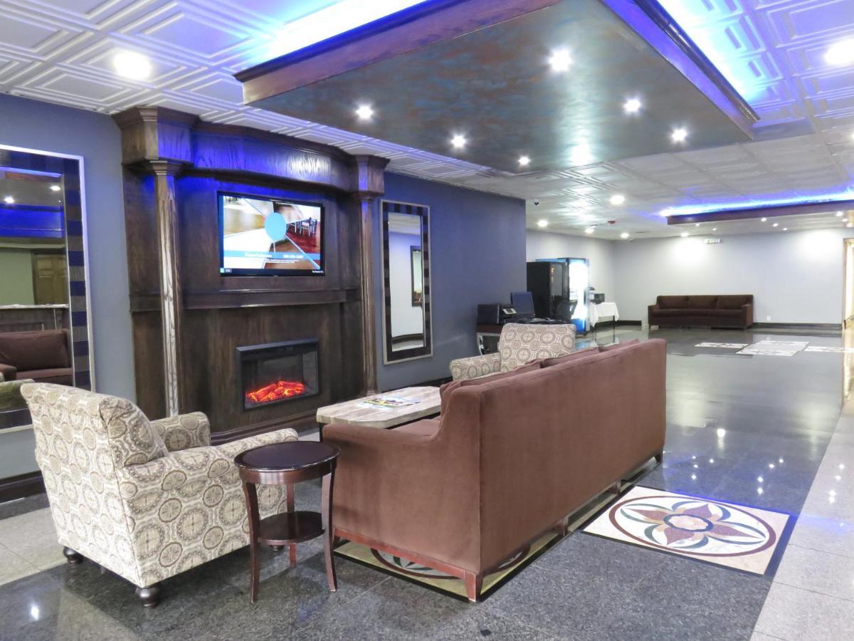 American Inn & Suites Ferndale Bagian luar foto