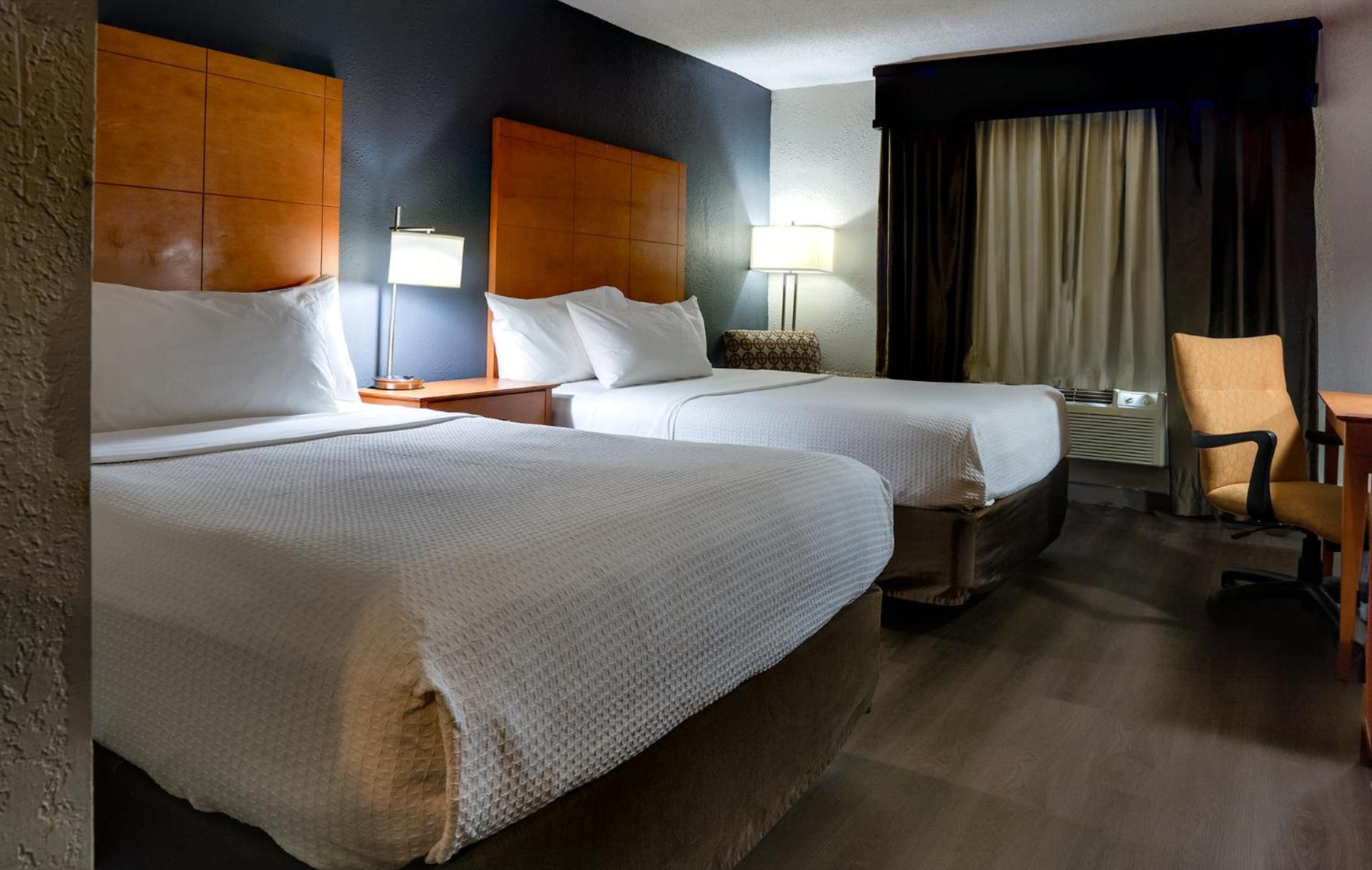 American Inn & Suites Ferndale Bagian luar foto