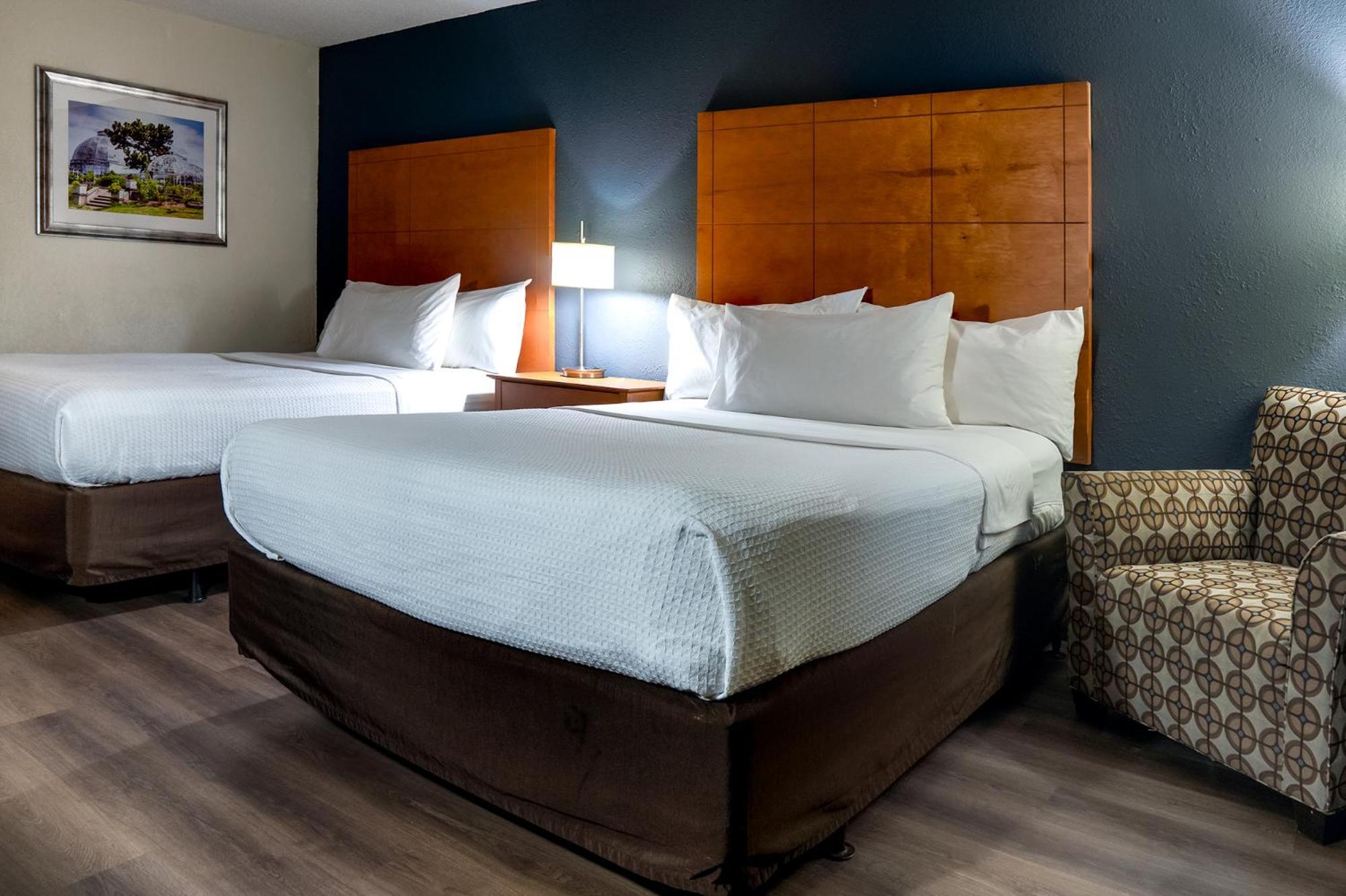American Inn & Suites Ferndale Bagian luar foto