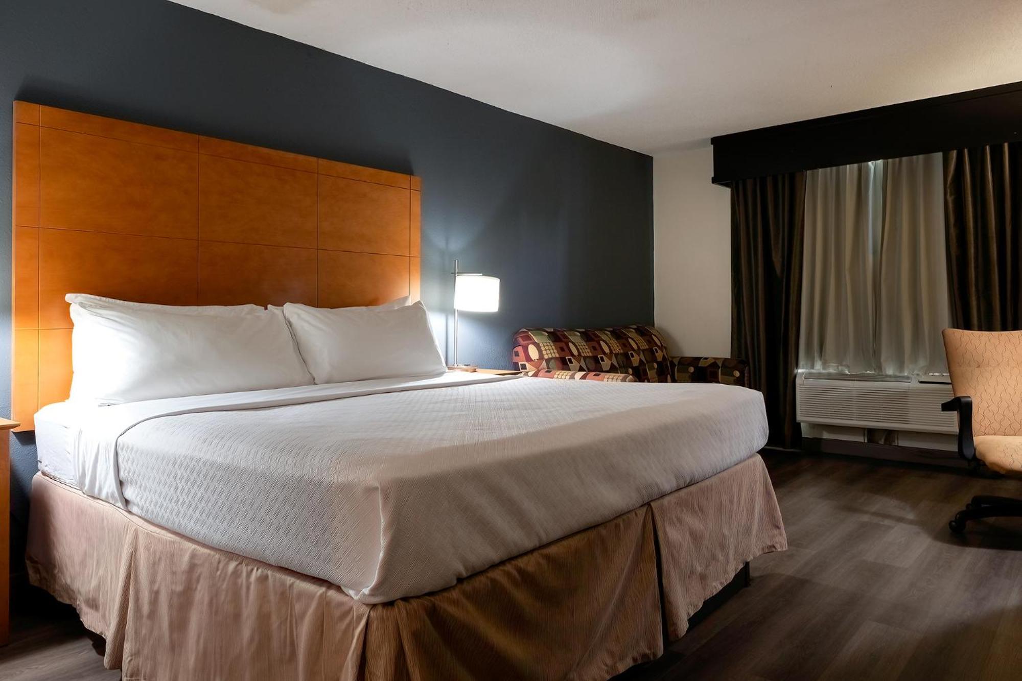 American Inn & Suites Ferndale Bagian luar foto